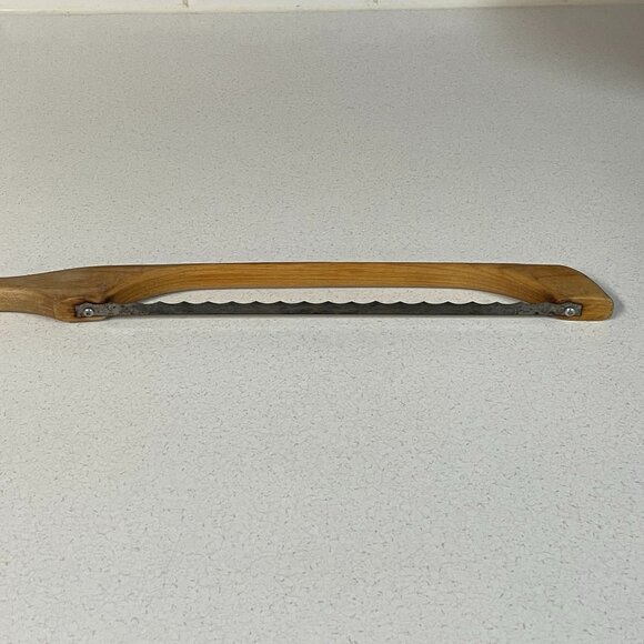 Bread Knife with Guide - Picture 3 of 3